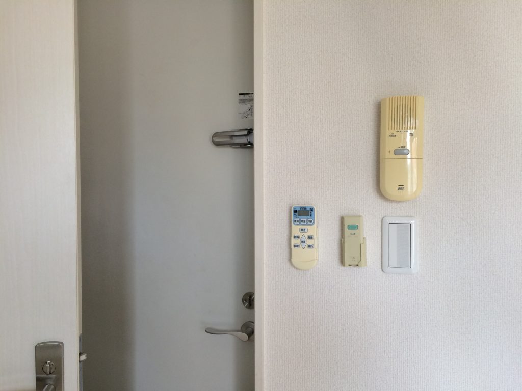 電気スイッチ類画像